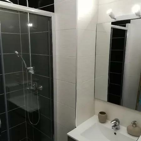Grand Studio Raphael Apartment *